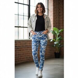 Off White Tapestry Print Skinny Jeans Womens Size 26 Denim Main Label Artsy Blue